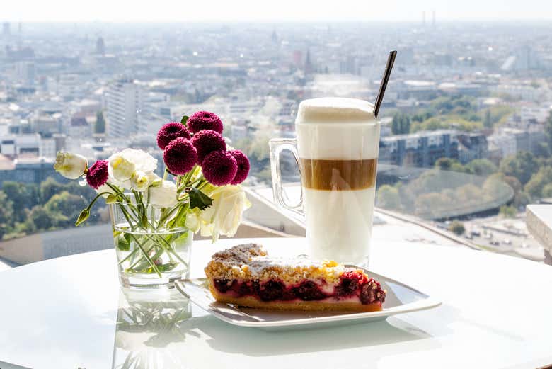 ¿Os apetece un café mientras admiráis Berlín desde lo alto?